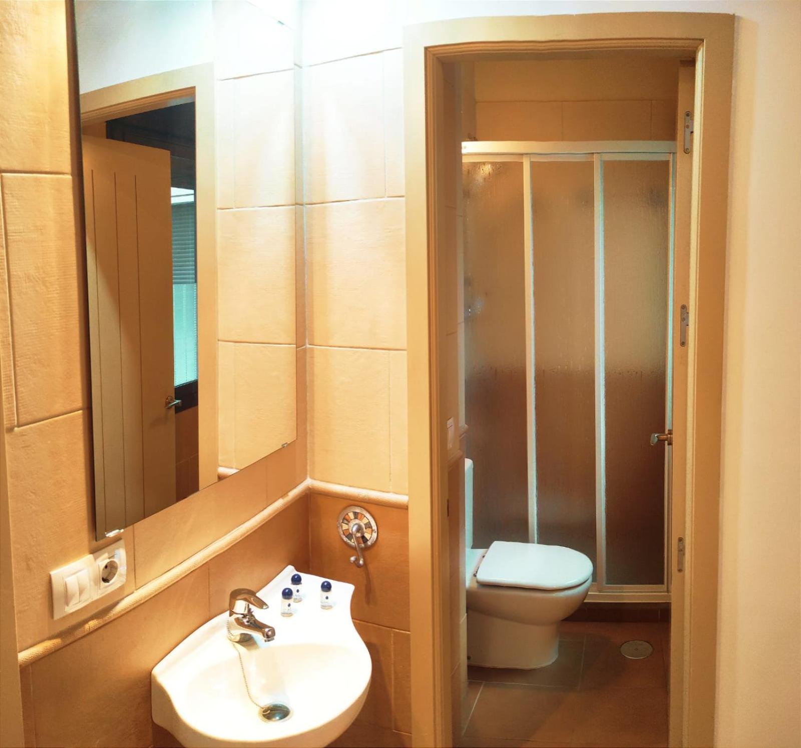 Apartamento Familiar Juramento Kordoba Bagian luar foto